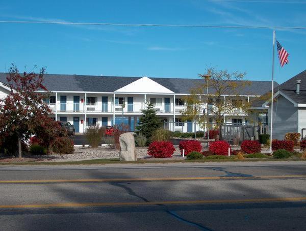 Sunrise Beach Motel Mackinaw City Zewnętrze zdjęcie