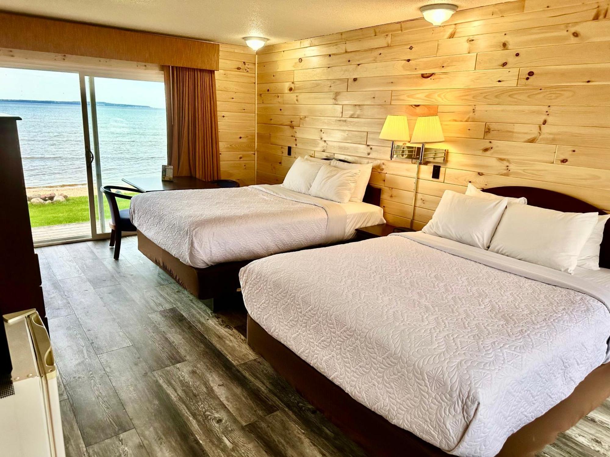 Sunrise Beach Motel Mackinaw City Zewnętrze zdjęcie