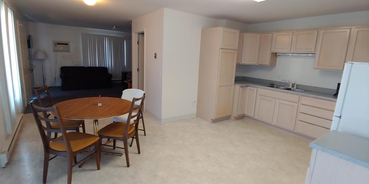 Sunrise Beach Motel Mackinaw City Zewnętrze zdjęcie
